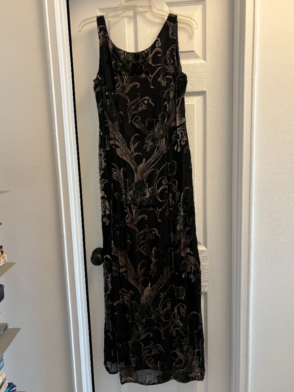 Beautiful long brown burnout dress, size 40